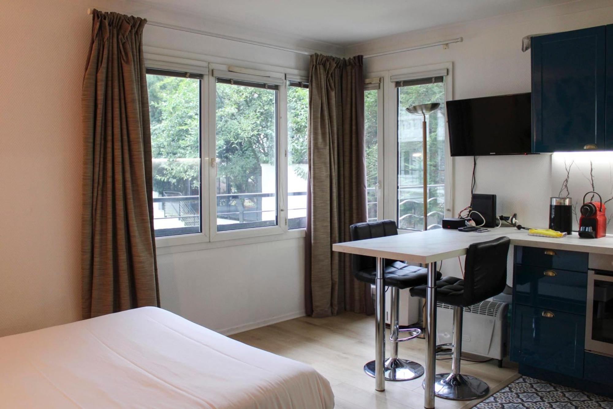 Bright Studio Of 29M With Wifi Near Paris 伊西莱穆利诺 外观 照片